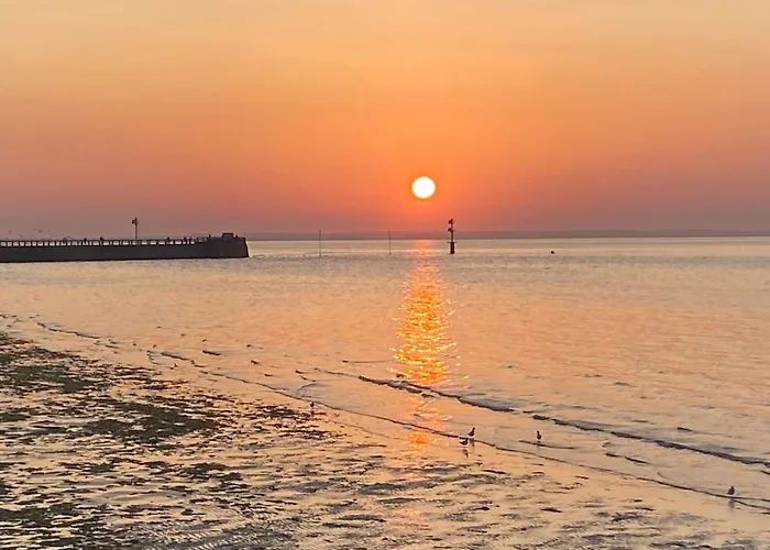 Cosy With Cinema Feriehus