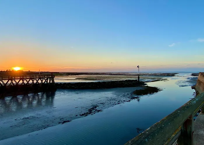 Feriehus Cosy With Cinema Grandcamp-Maisy