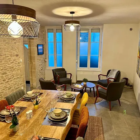 Cosy With Cinema Holiday home
