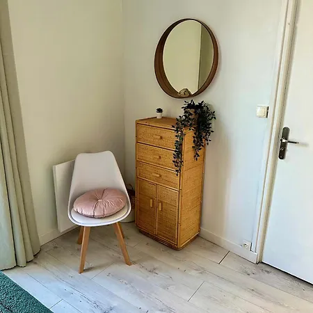 Prázdninový dům Cosy With Cinema *